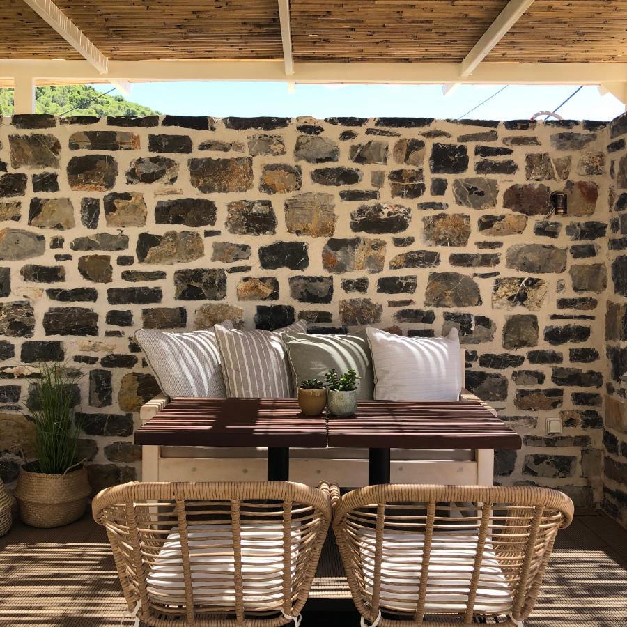 Helen Hotel Poros Town Екстериор снимка