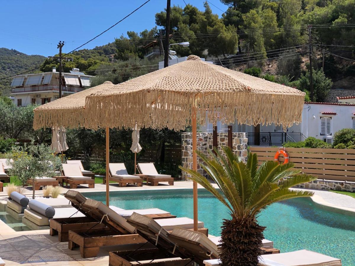 Helen Hotel Poros Town Екстериор снимка