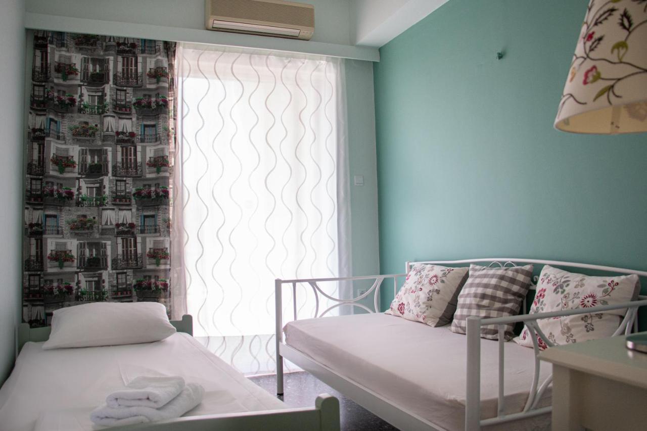 Helen Hotel Poros Town Екстериор снимка